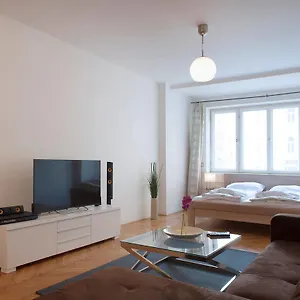 Hotel apartamentowy Dlouha - Old Town